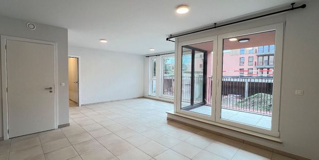 Appartement te huur in Tournai voor € 1.100 met 3 slaapkamers - Photo 1