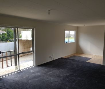 HENDERSON - Fully fenced security. - Photo 6