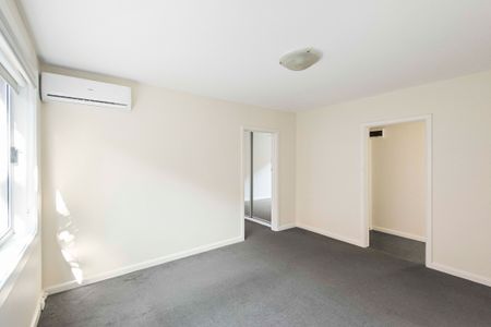 3/4 Lambert Grove, St Kilda East VIC 3183 - Apartment For Rent | Domain - Photo 3