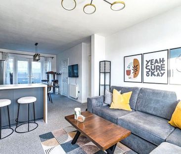 3 bedroom semi-detached house to rent - Photo 2