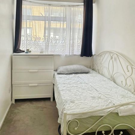 1 bedroom house of multiple occupation to rent - Photo 3