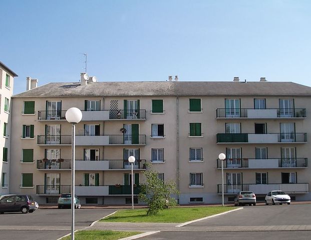 Appartement T5 avec balcon dans résidence sécurisée à Cosne sur Loire - Photo 1