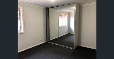 Large and tidy townhouse - Photo 5