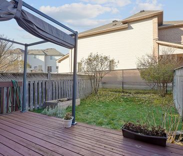 For Lease - 334 Sparrow Circle, Pickering, Ontario - Photo 5