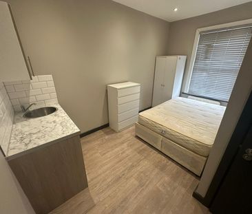 Studio Flat, Stembridge Road, SE20 - Photo 3