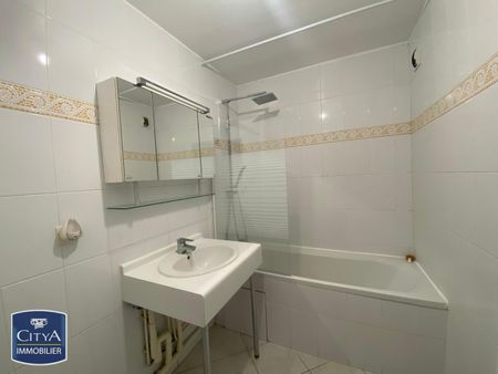 Location Appartement 3 pièces 66m² VALENCIENNES 59300 - Photo 4