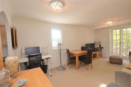 2 bedroom flat to rent - Photo 3