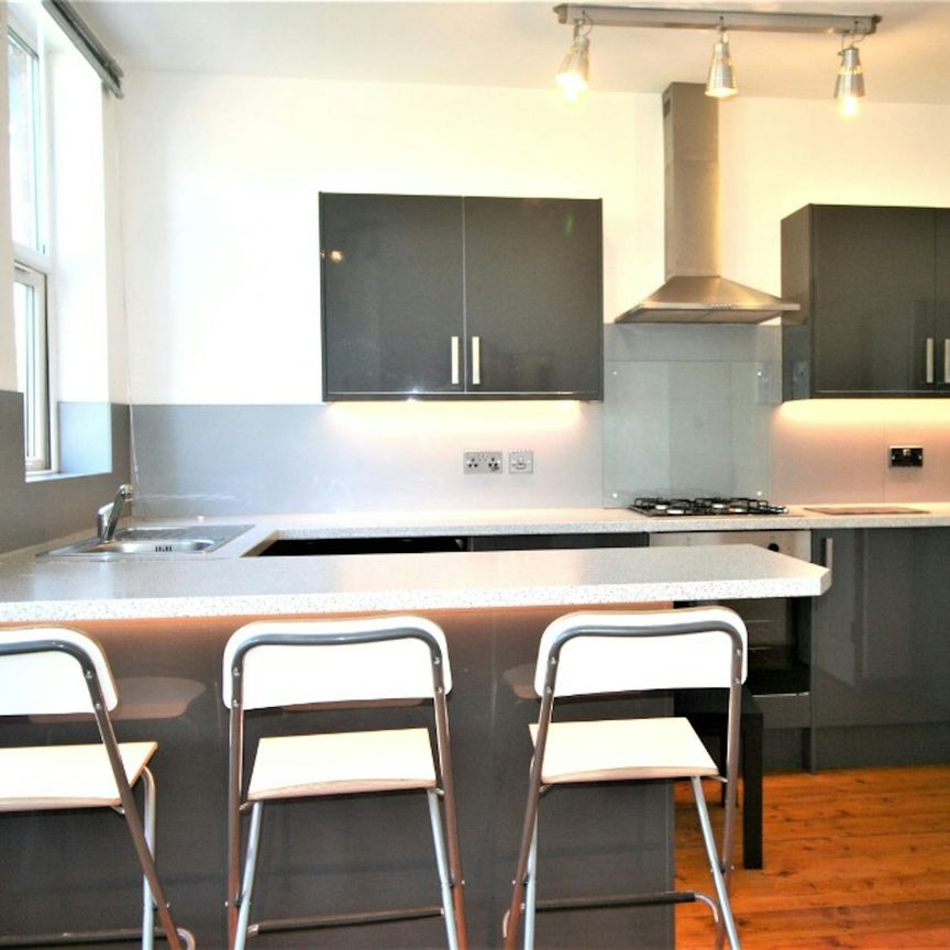 Old Lansdowne Road, West Didsbury, Manchester, M20 - Photo 1