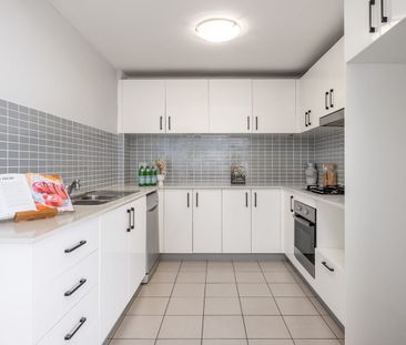 High level, tranquil rear of complex position with lush district vi... - Photo 4