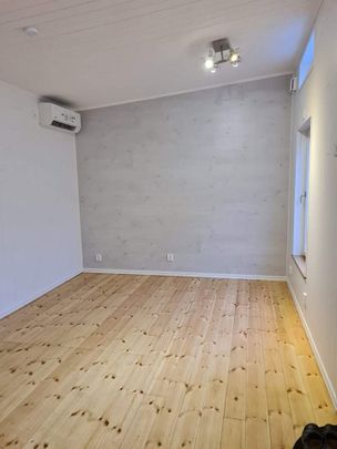 Bergknallevägen, Handen - Foto 1