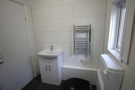 Weston-Super-Mare - Photo 4