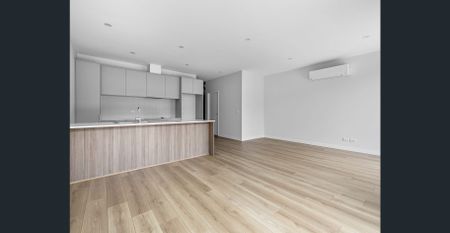 19 Dobright St, Truganina, Vic 3029 - Photo 2