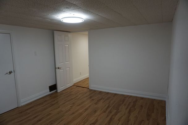 For Lease - 215 Poyntz Avenue Unit# Basement, Toronto, Ontario - Photo 1