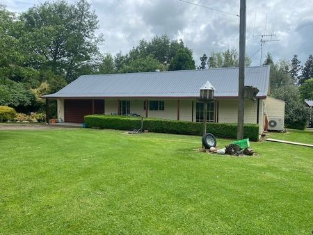 This lovely country home has everything you've been looking for. - Photo 3