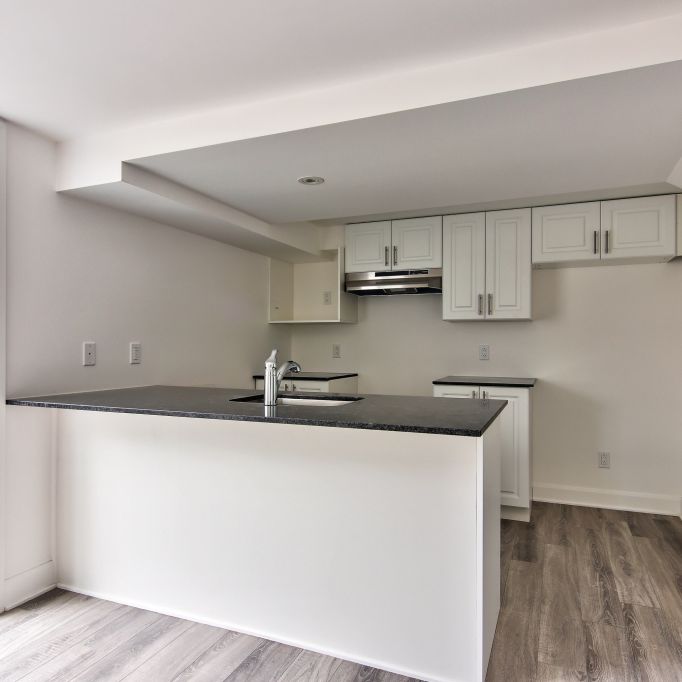 3 1/2 Style-Condo - P.A.T. - Internet - Photo 1