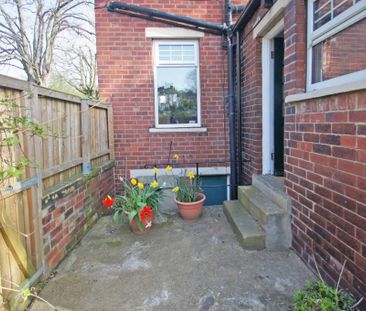 4 bedroom end of terrace house to rent - Photo 6