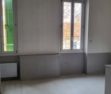 Location Appartement 1 pièce 33m² MARTIGUES 13500 - Photo 1