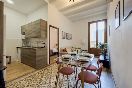 Very cozy room in Avinyó street - Photo 5