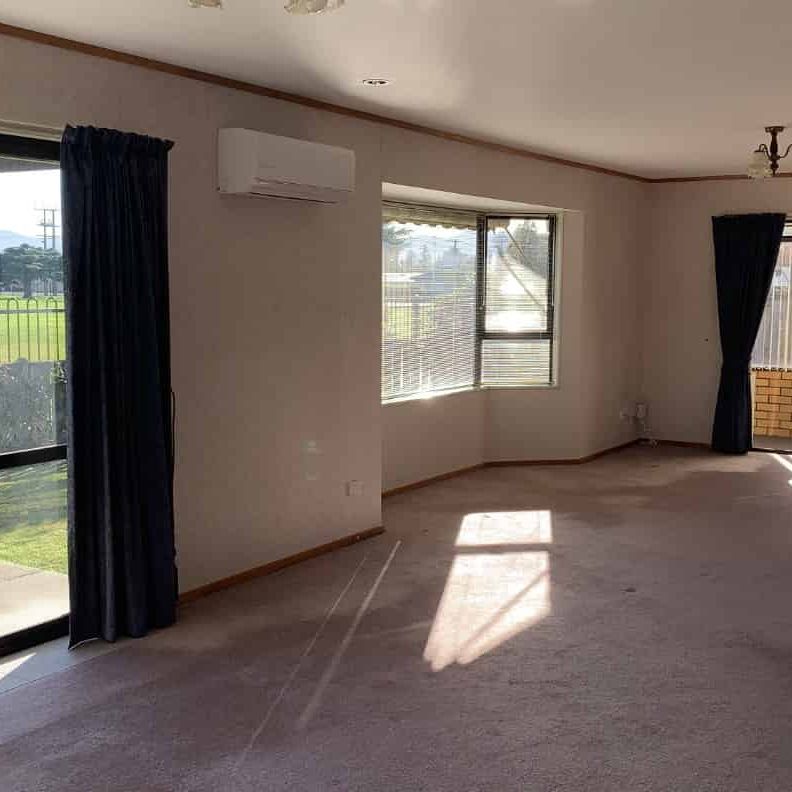 3 bedroom home in Redwoodtown - Photo 1