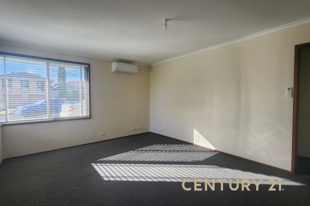 Neat, Bright & Convenient Living in Dandenong North - Photo 1