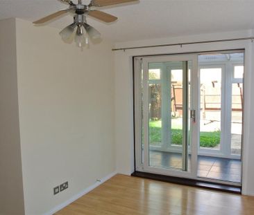 1 bedroom semi-detached house to rent - Photo 2
