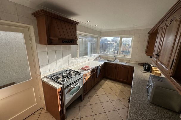 Marine Close - Photo 1