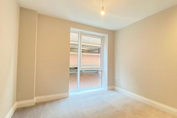 The Colonnade - Photo 1