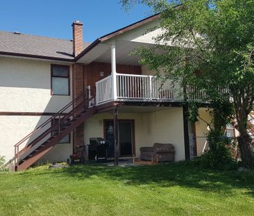 3bed 3bath Duplex; Downtown – Available January 1 - Photo 1