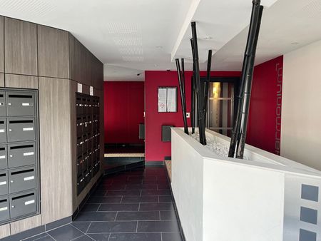 Appartement T3 spacieux avec garage - Photo 2