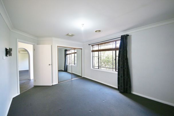 7 Kings Park Way - Photo 1