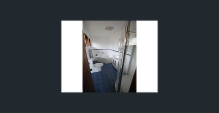 Substantial Family Home - Photo 5