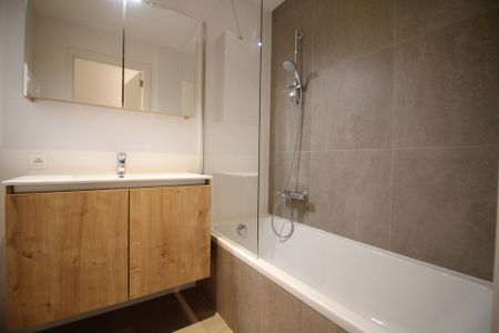 Direct from the Owner - Beautiful 2-Bedroom Apartment - Photo 4