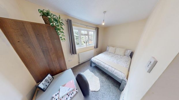 4 bedroom townhouse to rent - Photo 1