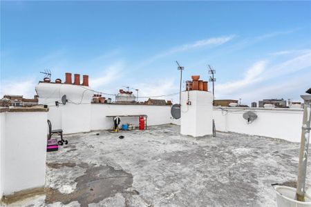 St Olafs Road, Fulham, SW6 - Photo 4