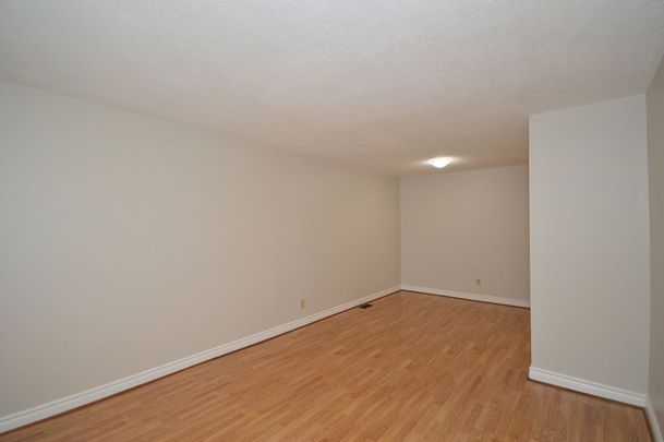 For Lease - 158 Cherrywood Drive Unit# UPPER, Newmarket, Ontario - Photo 1
