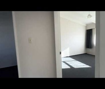 WORKSOP ROAD - 2-BDRMS - $400 P/W - Photo 2