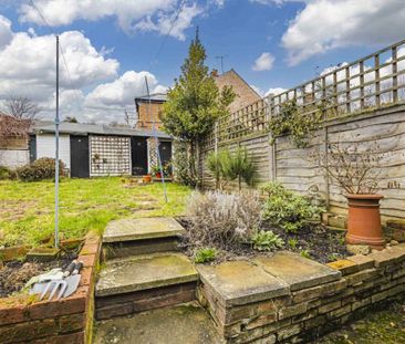 2 bed Terraced for rent - Photo 4