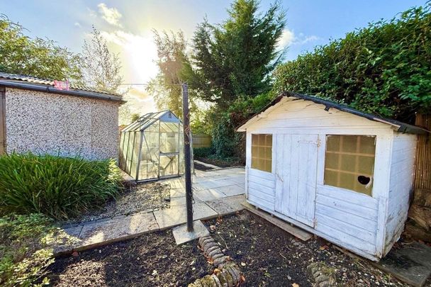 Manston Way - Photo 1