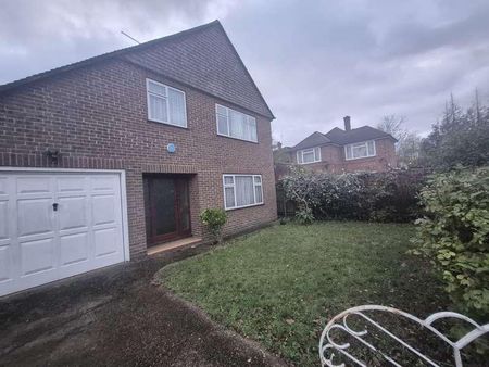 St Marys Avenue South, Southall, UB2 - Photo 3