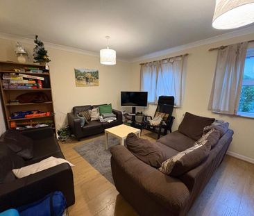 5 bedroom semi-detached house to rent - Photo 1