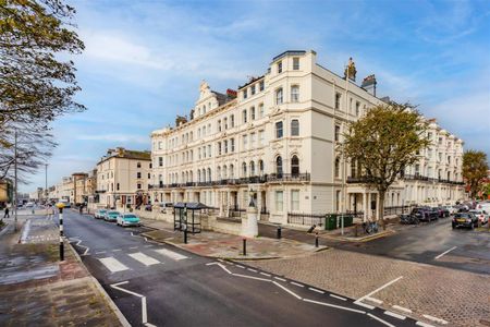 Palmeira Avenue Mansions 21-23 Church Road, Hove - Photo 4