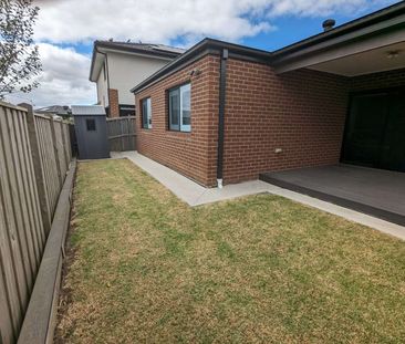 Clyde North - Photo 3