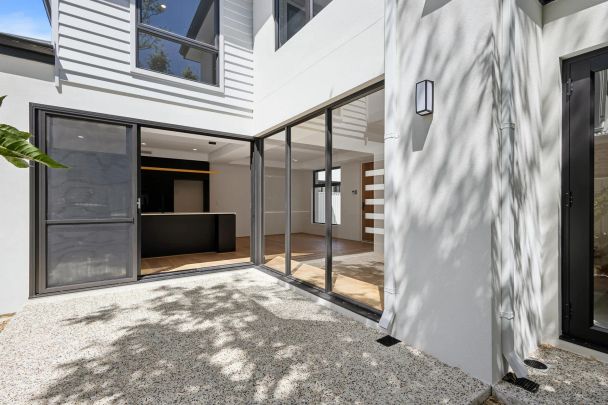 A Perfect Blend of Comfort and Elegance - Photo 1