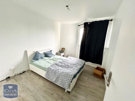 Location Appartement 3 pièces 63m² HEROUVILLE ST CLAIR 14200 - Photo 2