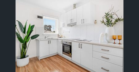 Beautifully Updated City-Fringe Unit - Photo 2