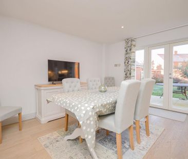 3 bedroom detached house to rent - Photo 4