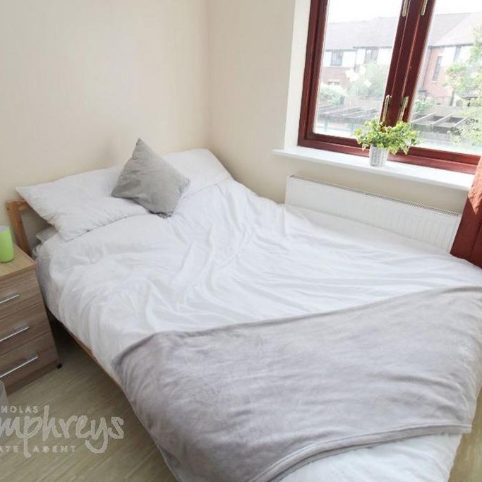 2 bedroom flat share to rent - Photo 1