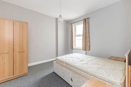 40a Bachelors Walk, Lisburn, BT28 1XN - Photo 5
