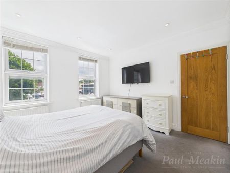 2 bedroom apartment to rent - Photo 4