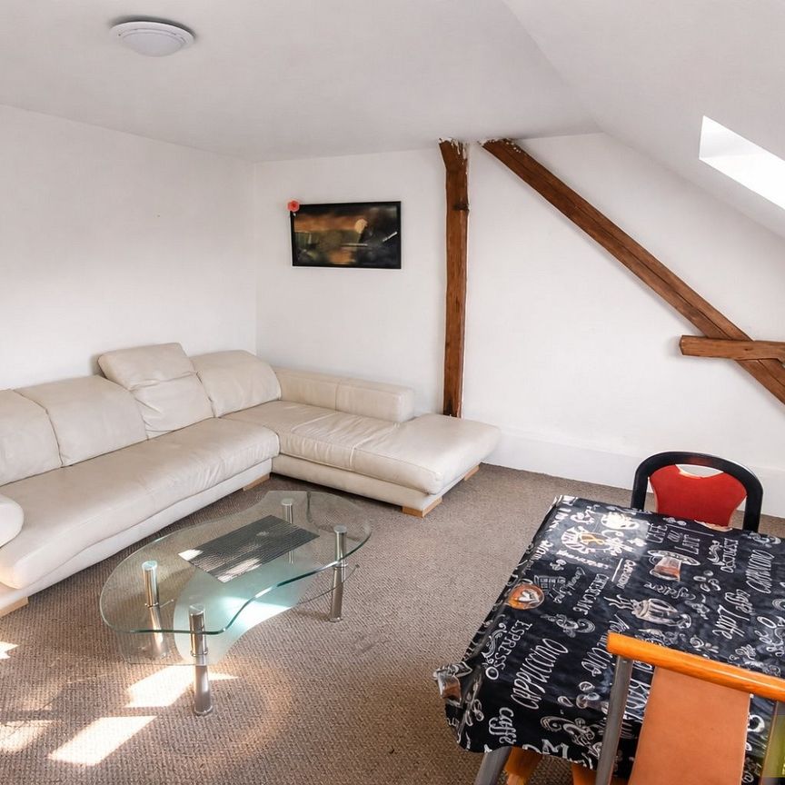 Pronájem bytu 2+kk 70 m² - Fotografie 1